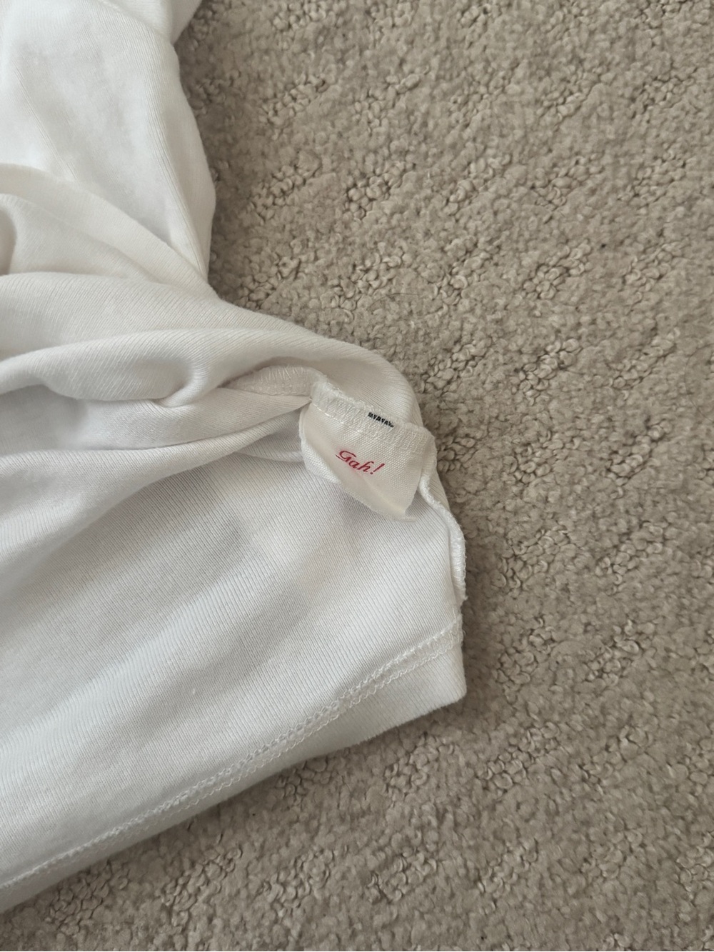 Lisa Says Gah x Hunts Tomato Alex Tee | Small - Picture 3 of 5
